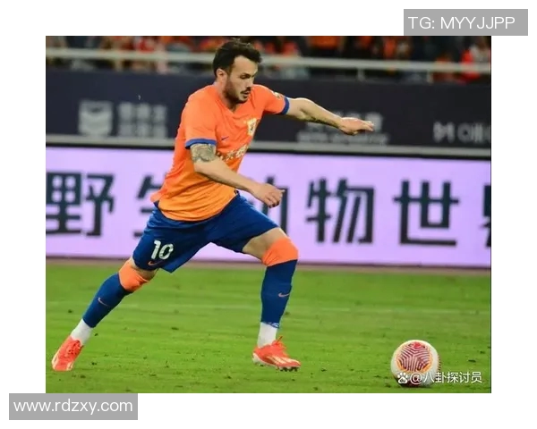 亚冠精英联赛中瓦科展现卓越实力助球队夺冠的精彩瞬间