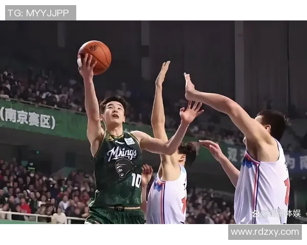 上海郭昊文的成长历程与未来发展展望探讨