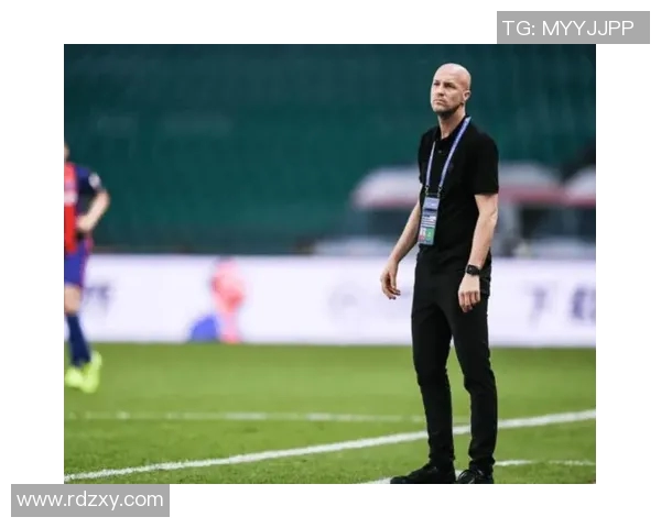 巴萨官方确认主帅科曼将离队，下任克鲁伊夫或许已在路上？