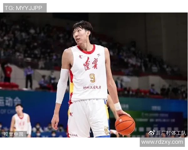 周琦在火箭队重新获得机会，期待重返巅峰表现